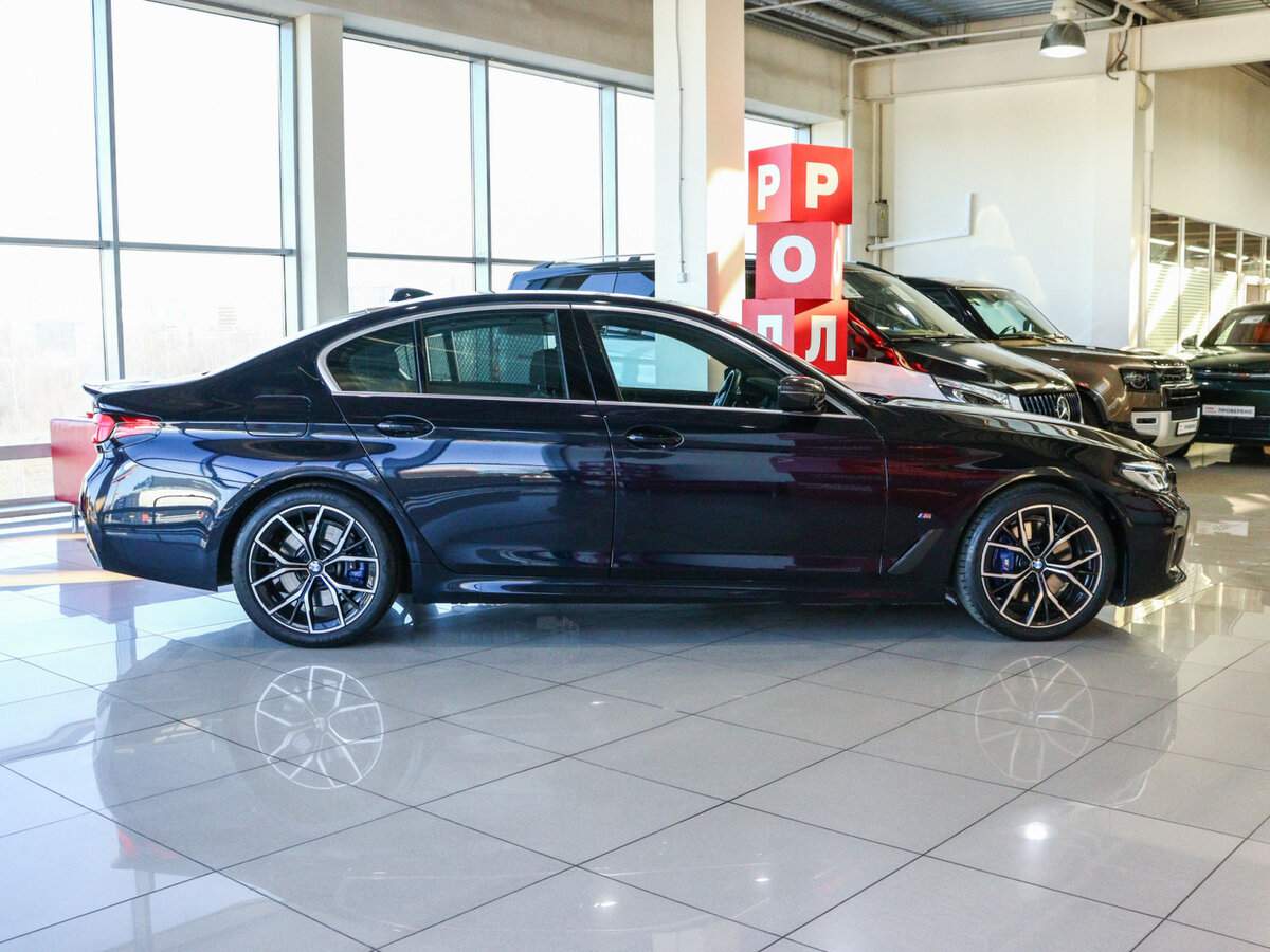 BMW 5 серии с пробегом — 2022 год. Фото: #3