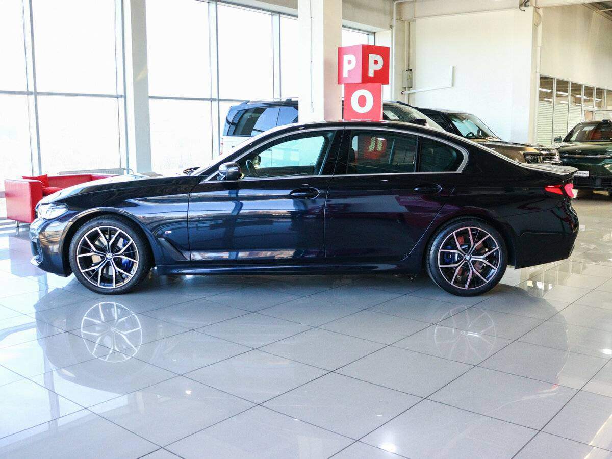 BMW 5 серии с пробегом — 2022 год. Фото: #7