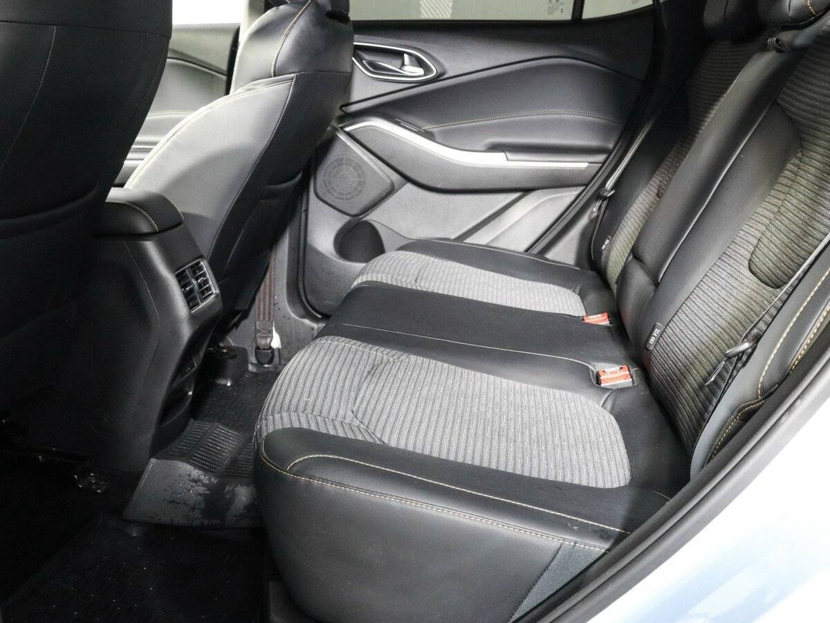 Москвич 3 с пробегом — 2023 год. Фото: #9