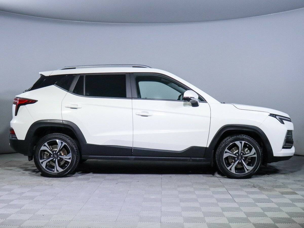 Москвич 3 с пробегом — 2023 год. Фото: #3