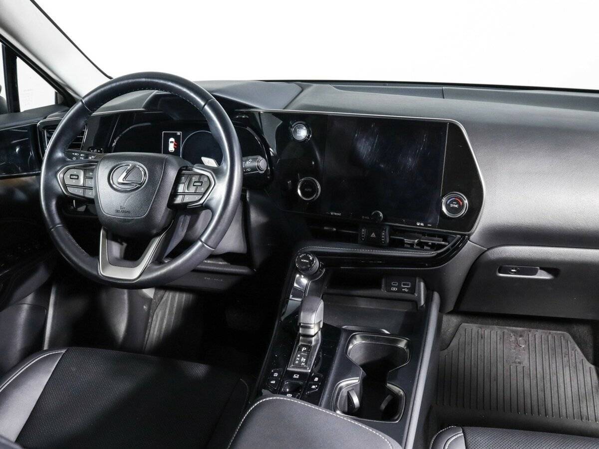 Lexus NX с пробегом — 2021 год. Фото: #11