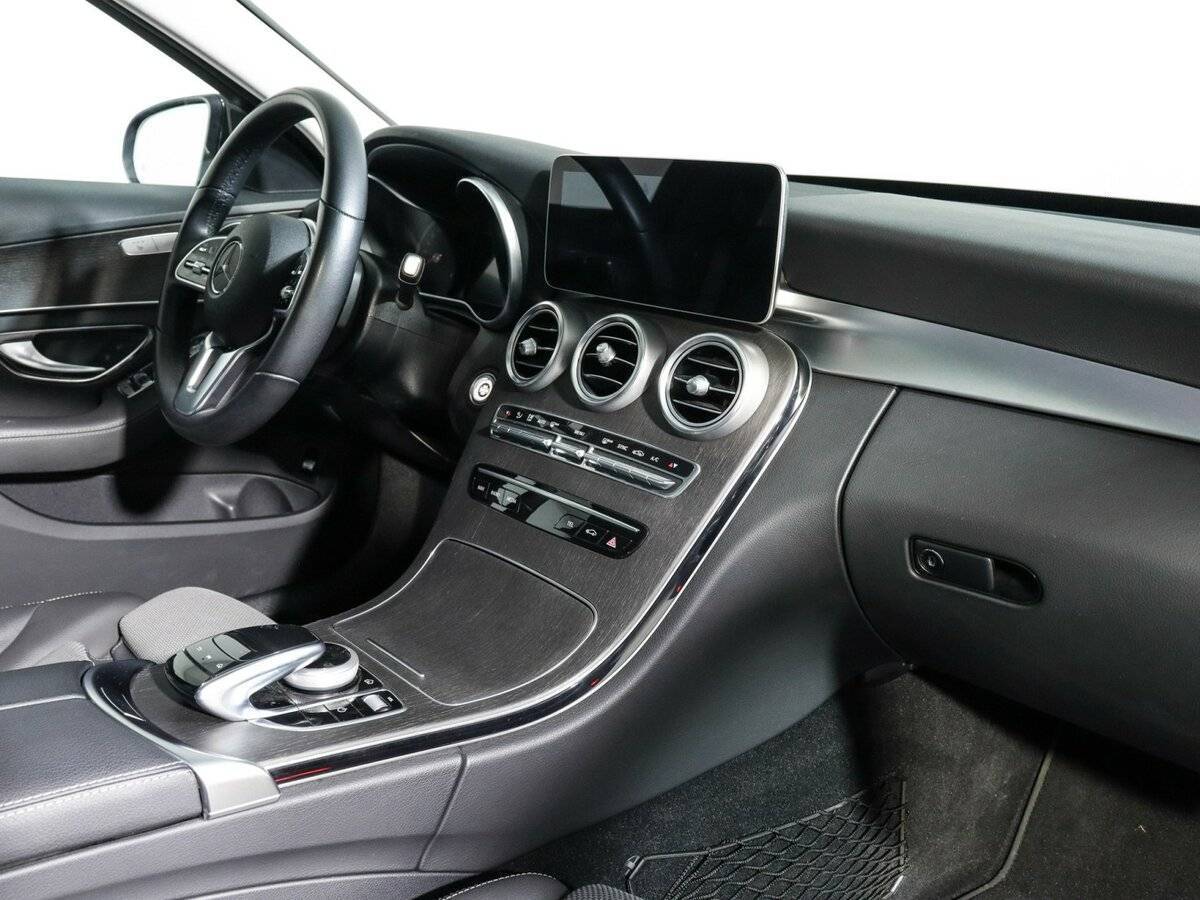Mercedes-Benz C-Класс с пробегом — 2019 год. Фото: #3