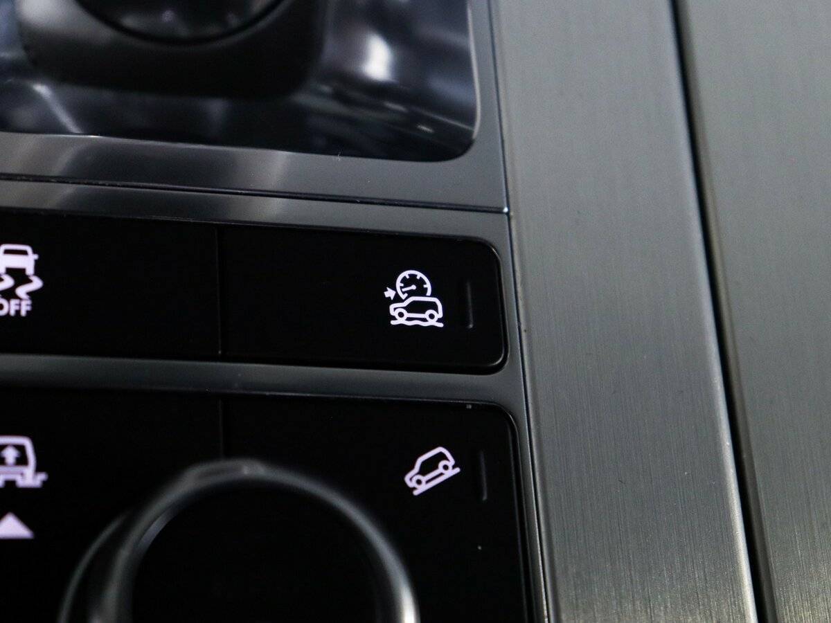 Land Rover Range Rover Sport с пробегом — 2021 год. Фото: #32