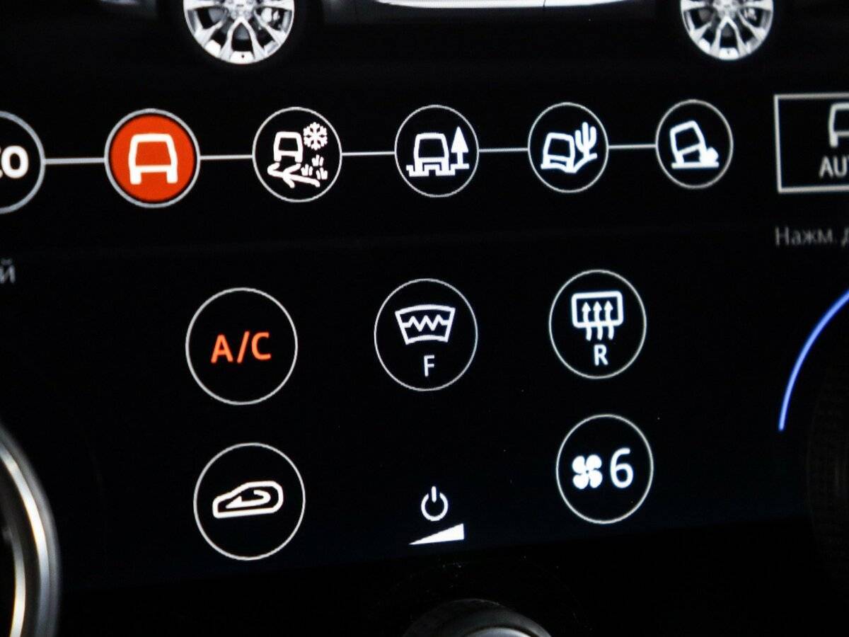 Land Rover Range Rover Sport с пробегом — 2021 год. Фото: #35