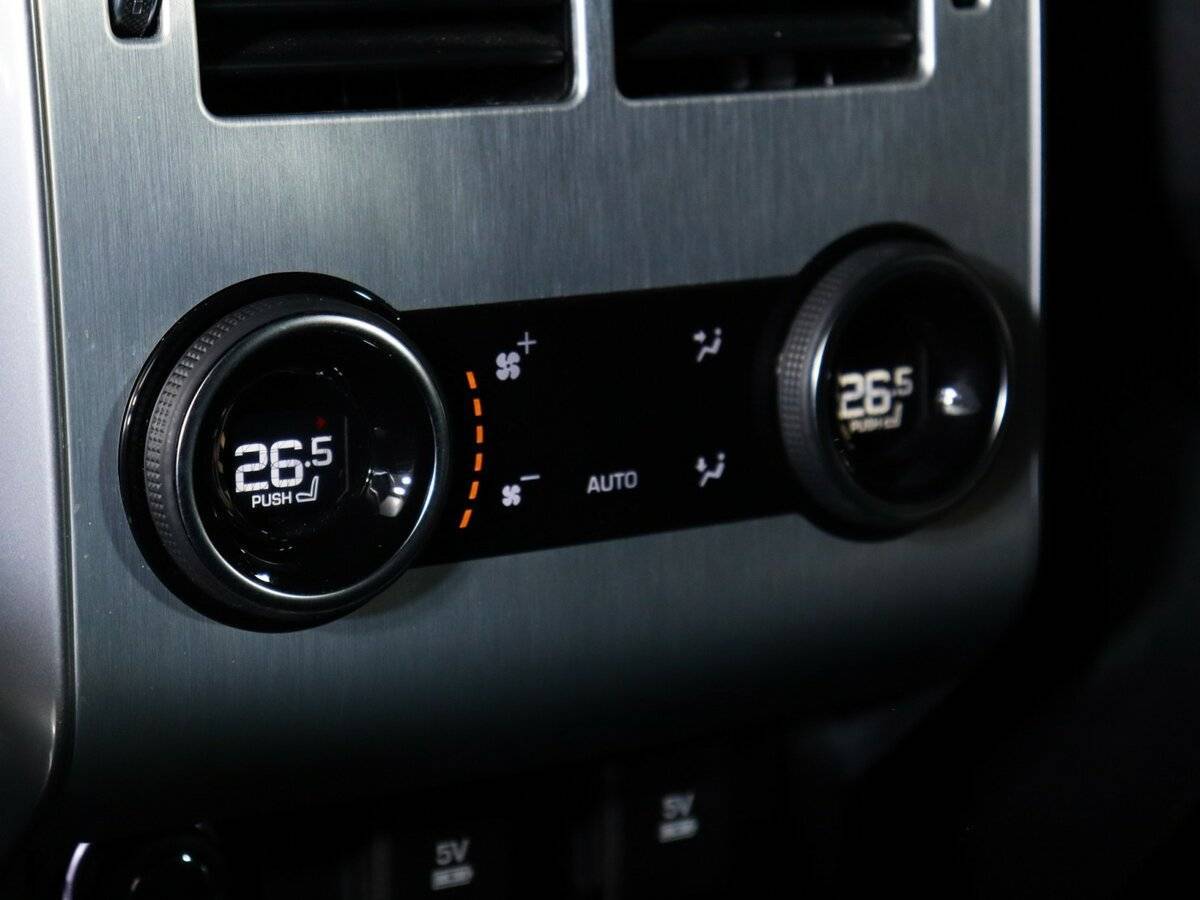 Land Rover Range Rover Sport с пробегом — 2021 год. Фото: #36