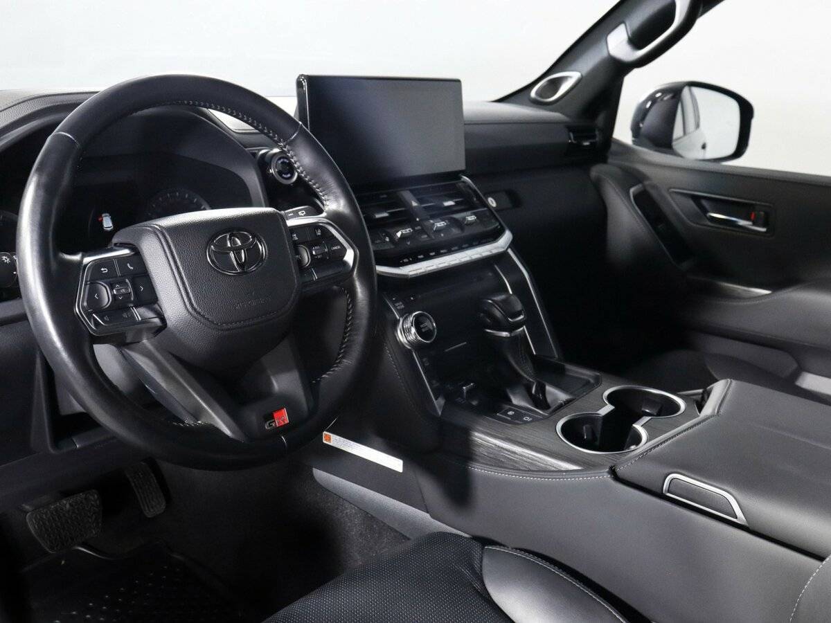 Toyota Land Cruiser с пробегом — 2021 год. Фото: #13