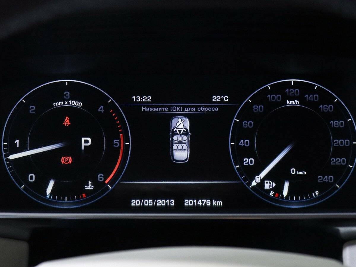 Land Rover Range Rover с пробегом — 2015 год. Фото: #10