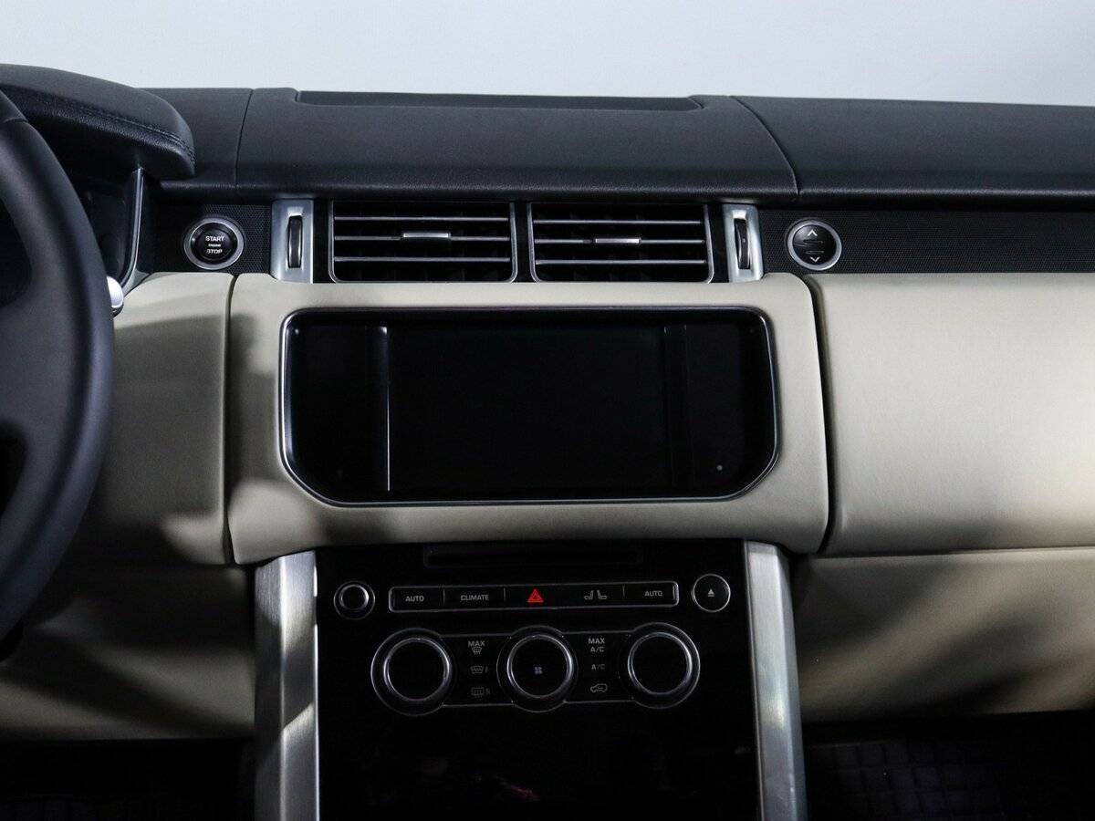 Land Rover Range Rover с пробегом — 2015 год. Фото: #12