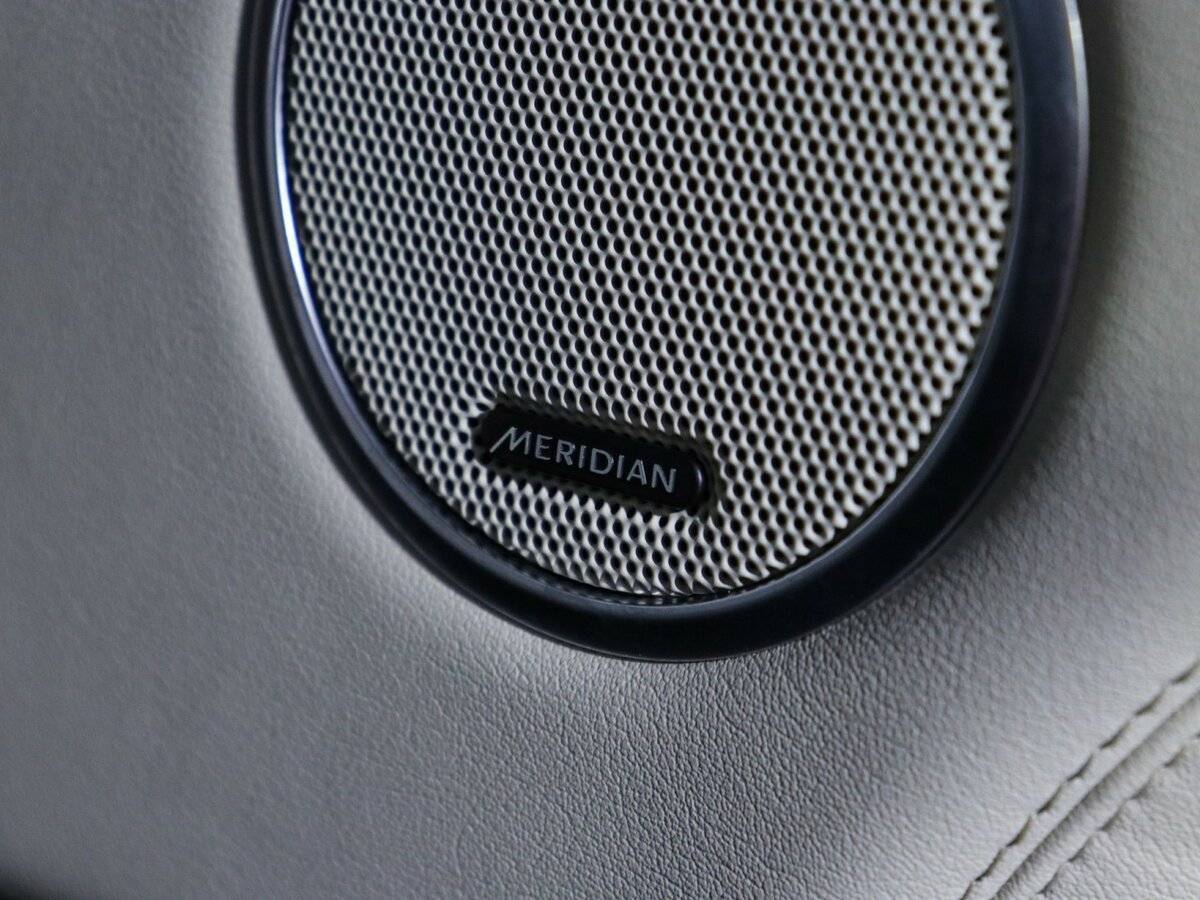 Land Rover Range Rover с пробегом — 2015 год. Фото: #17