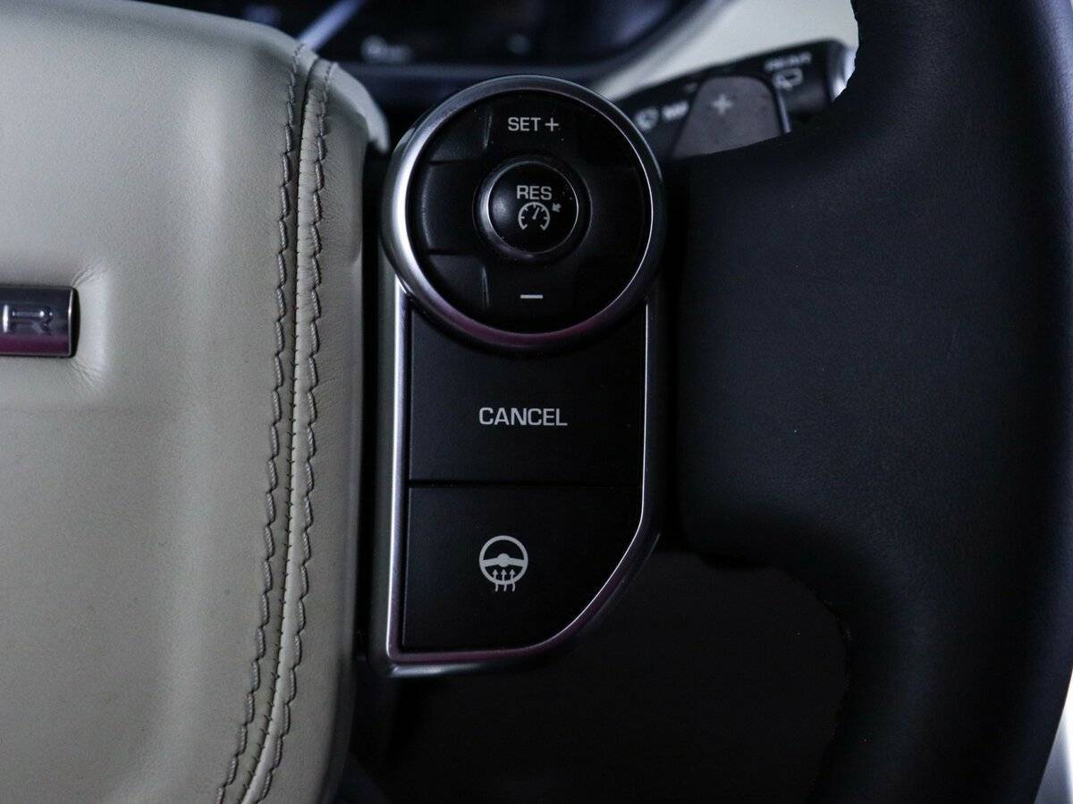 Land Rover Range Rover с пробегом — 2015 год. Фото: #23