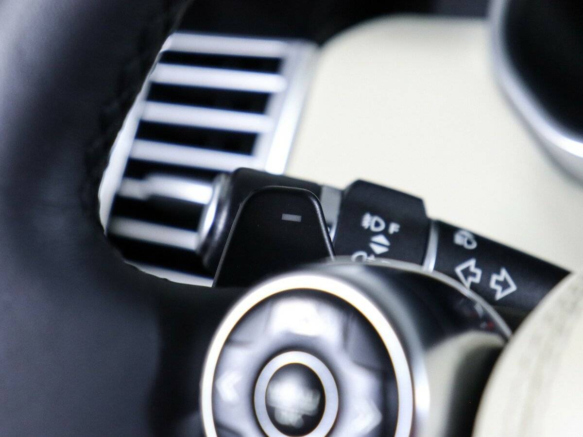 Land Rover Range Rover с пробегом — 2015 год. Фото: #24