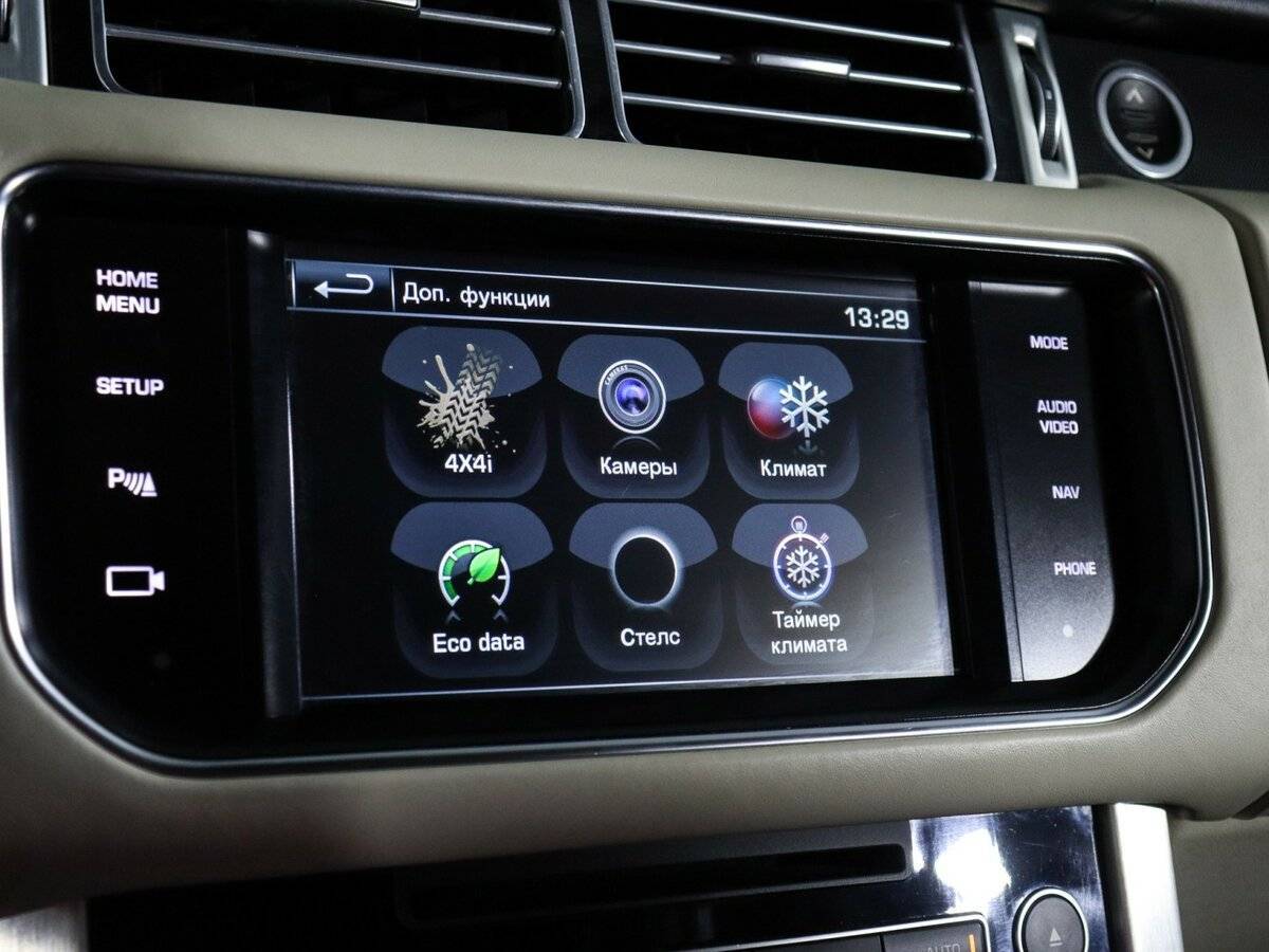 Land Rover Range Rover с пробегом — 2015 год. Фото: #30