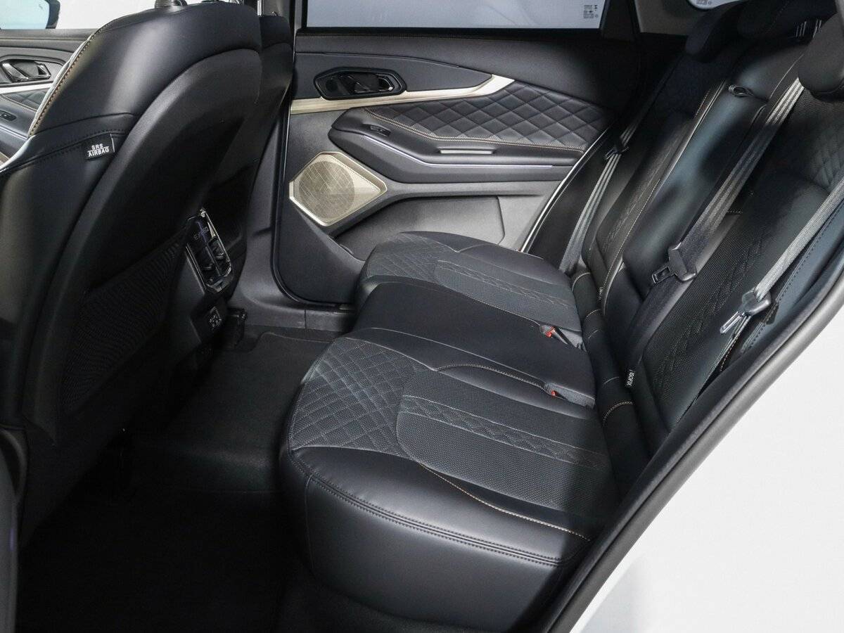 EXEED TXL с пробегом — 2023 год. Фото: #9