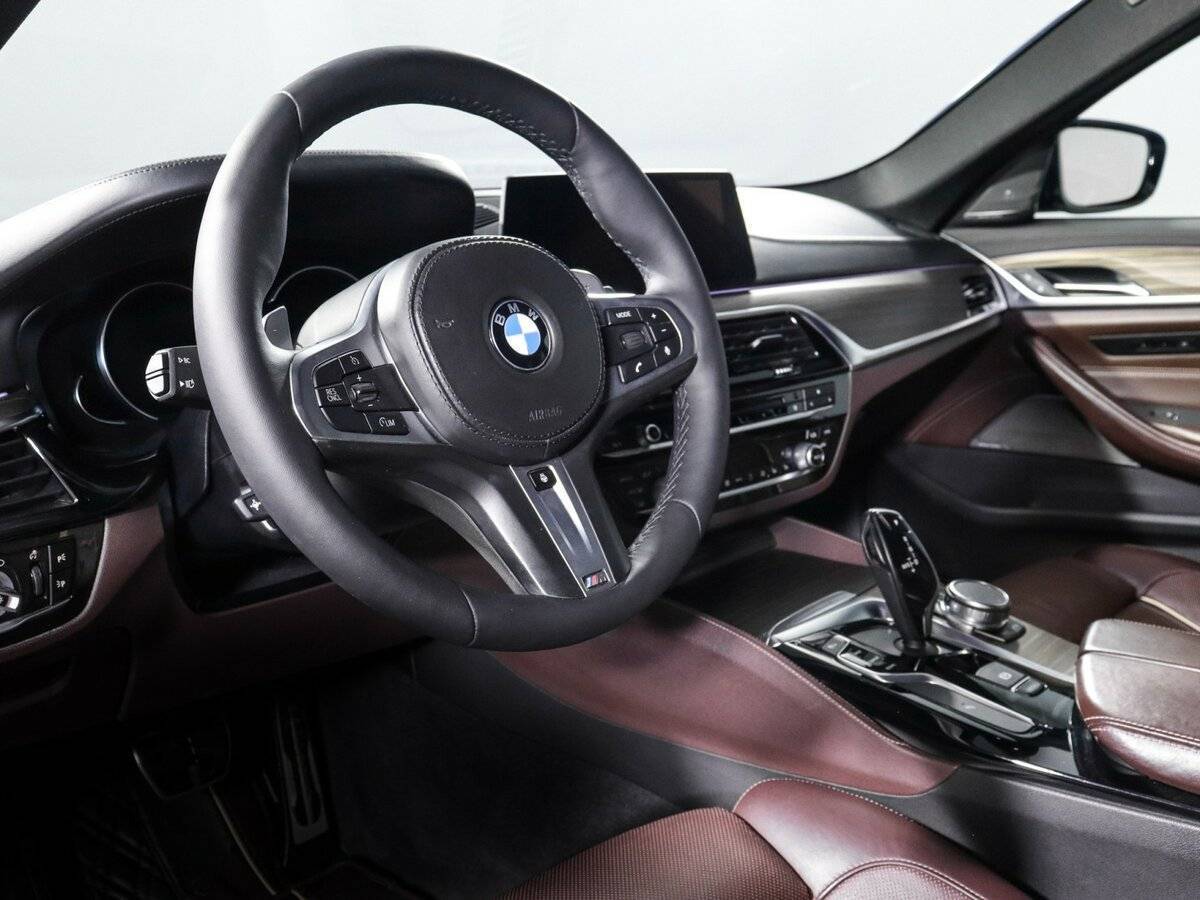 BMW 5 серии с пробегом — 2018 год. Фото: #13