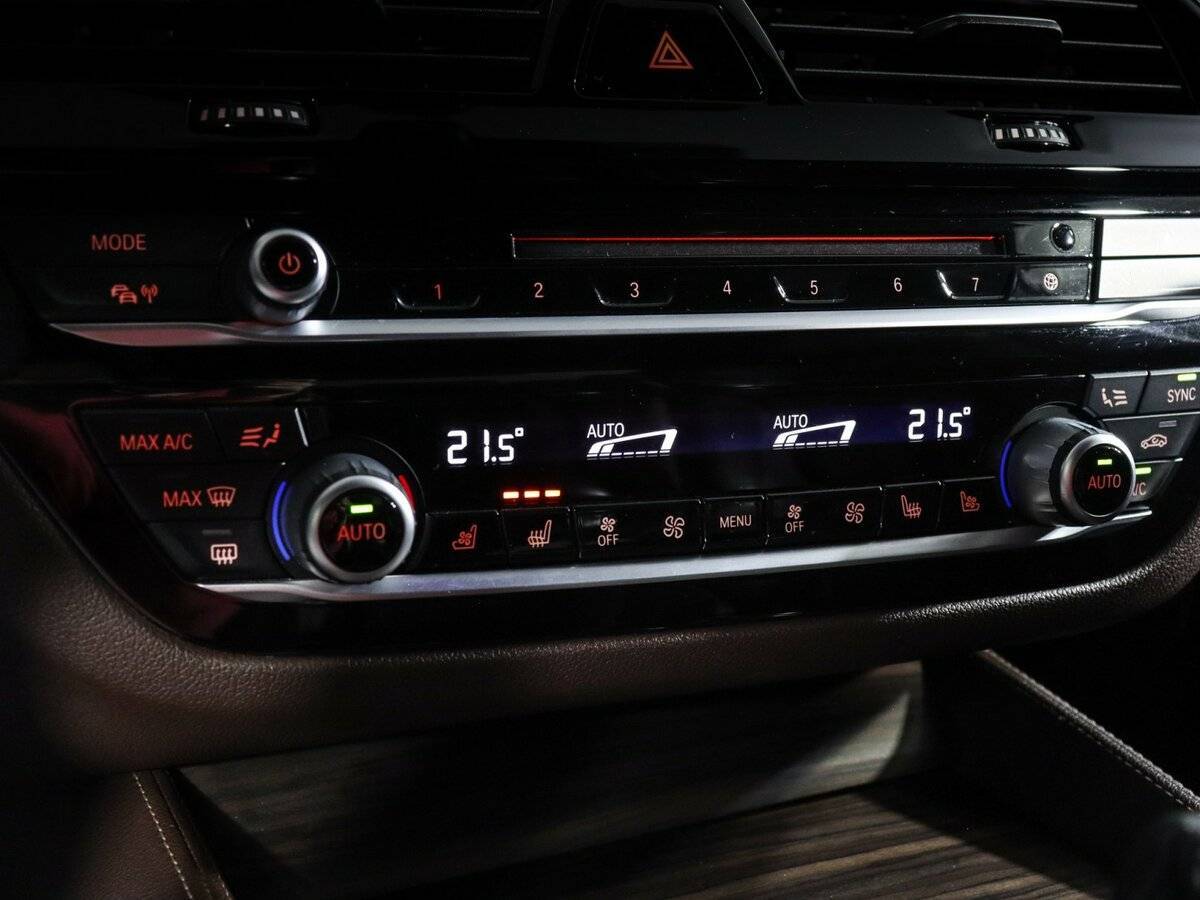 BMW 5 серии с пробегом — 2018 год. Фото: #30