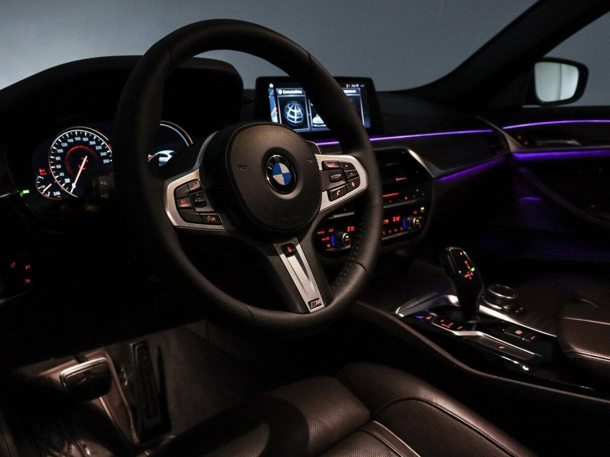 BMW 5 серии с пробегом — 2018 год. Фото: #39