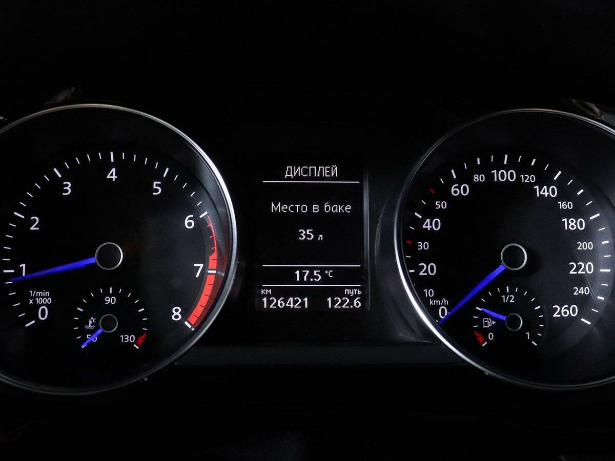 Volkswagen Jetta с пробегом — 2018 год. Фото: #10