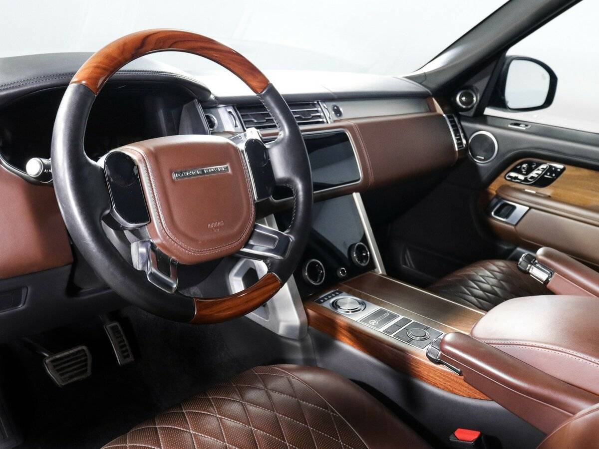 Land Rover Range Rover с пробегом — 2019 год. Фото: #10