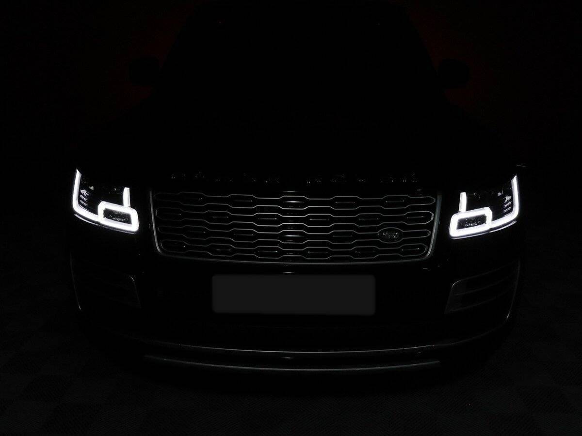 Land Rover Range Rover с пробегом — 2019 год. Фото: #12