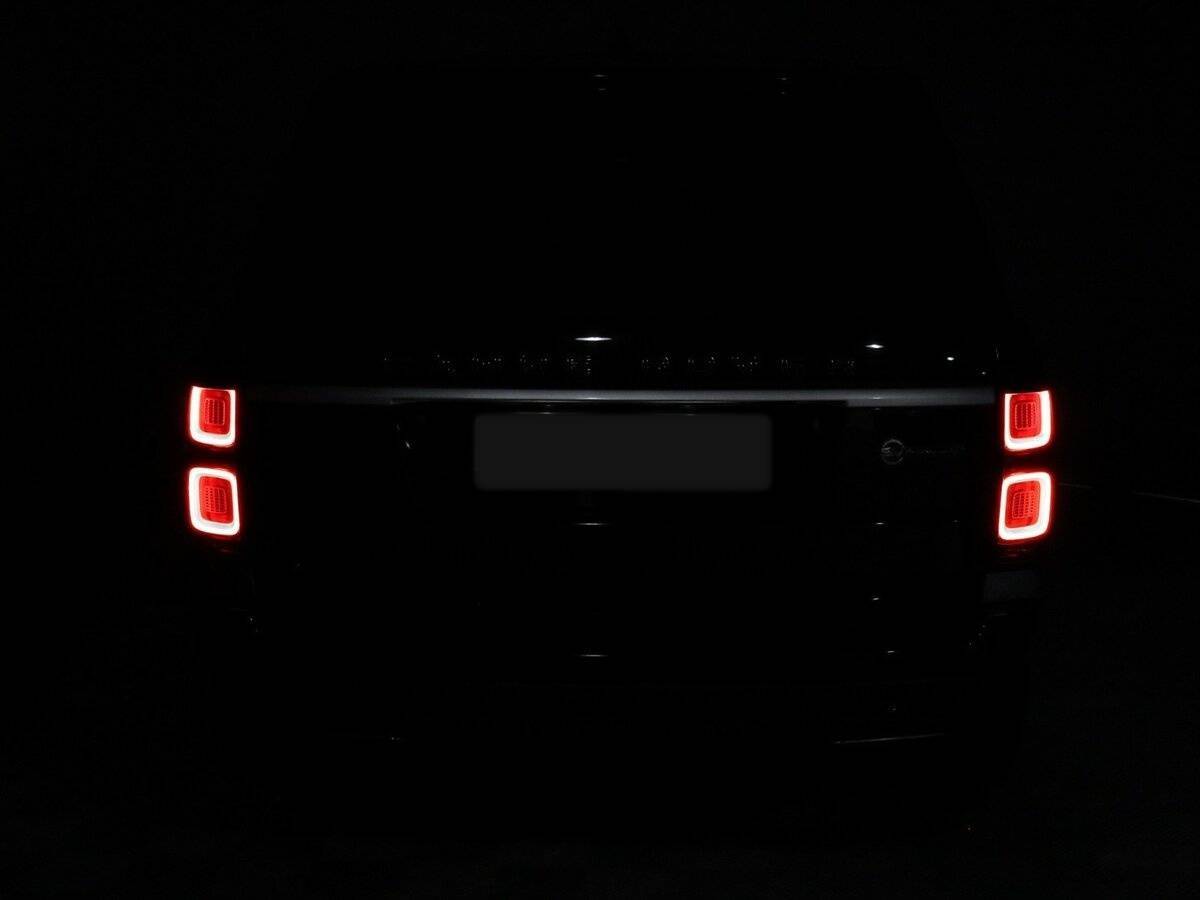 Land Rover Range Rover с пробегом — 2019 год. Фото: #16