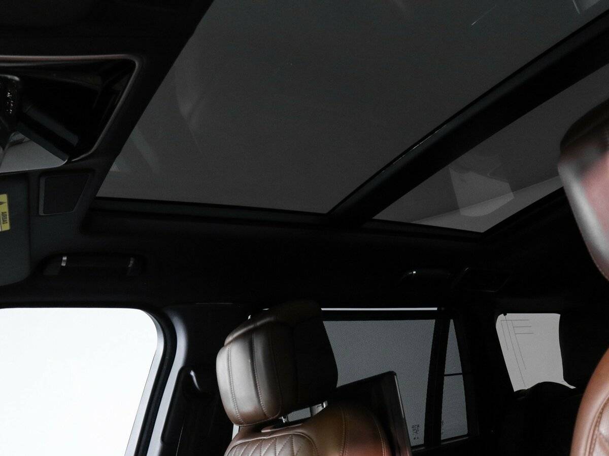 Land Rover Range Rover с пробегом — 2019 год. Фото: #25