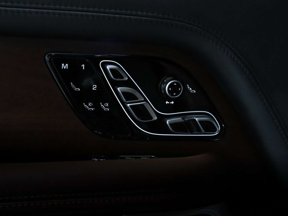 Land Rover Range Rover с пробегом — 2019 год. Фото: #26