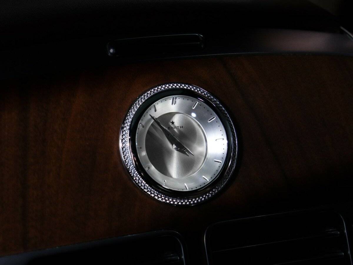 Land Rover Range Rover с пробегом — 2019 год. Фото: #32