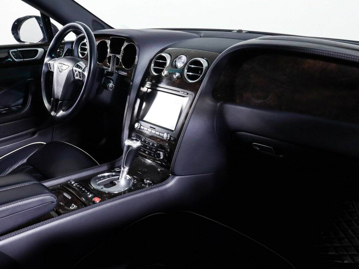 Bentley Continental Flying Spur с пробегом — 2012 год. Фото: #8