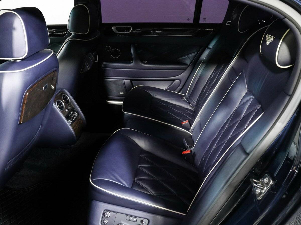 Bentley Continental Flying Spur с пробегом — 2012 год. Фото: #9