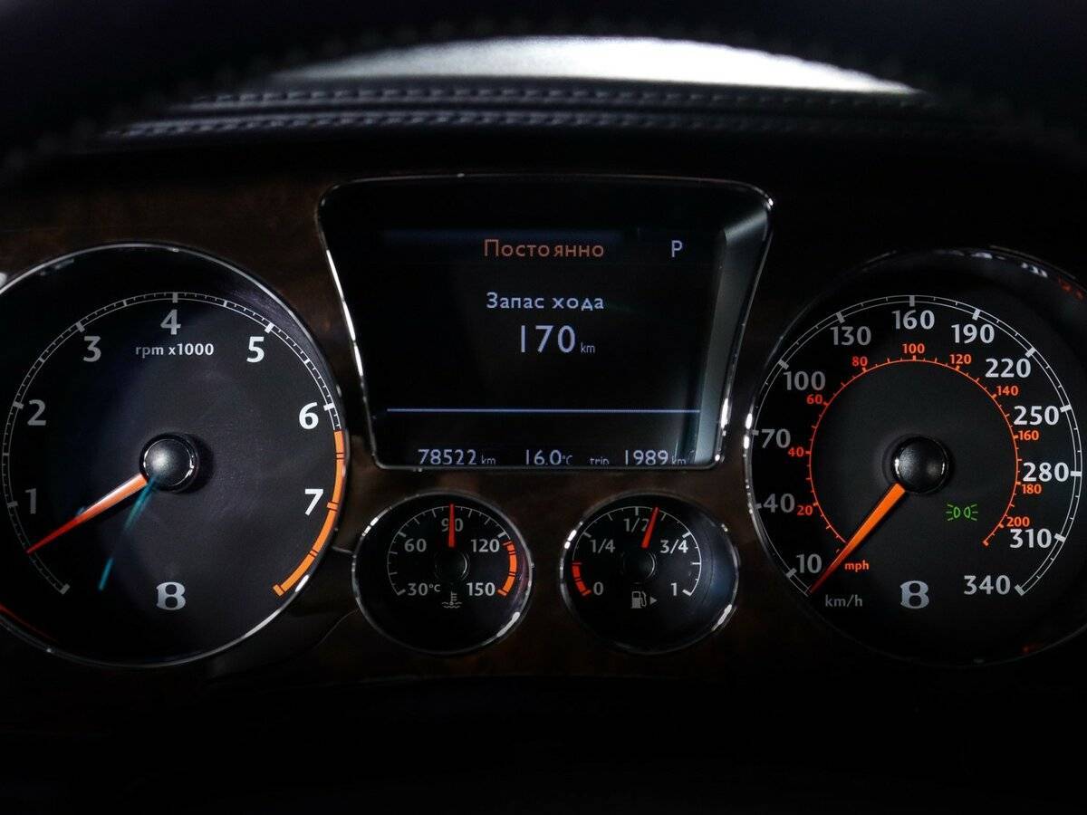 Bentley Continental Flying Spur с пробегом — 2012 год. Фото: #10