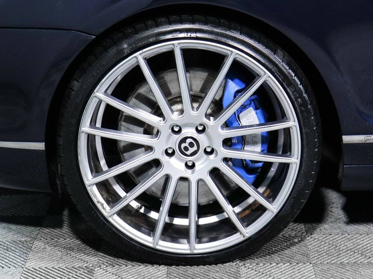 Bentley Continental Flying Spur с пробегом — 2012 год. Фото: #14