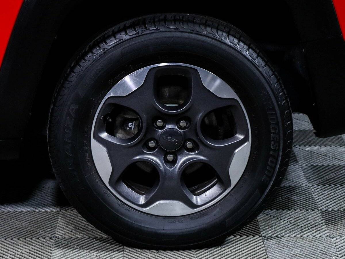 Jeep Renegade с пробегом — 2018 год. Фото: #14