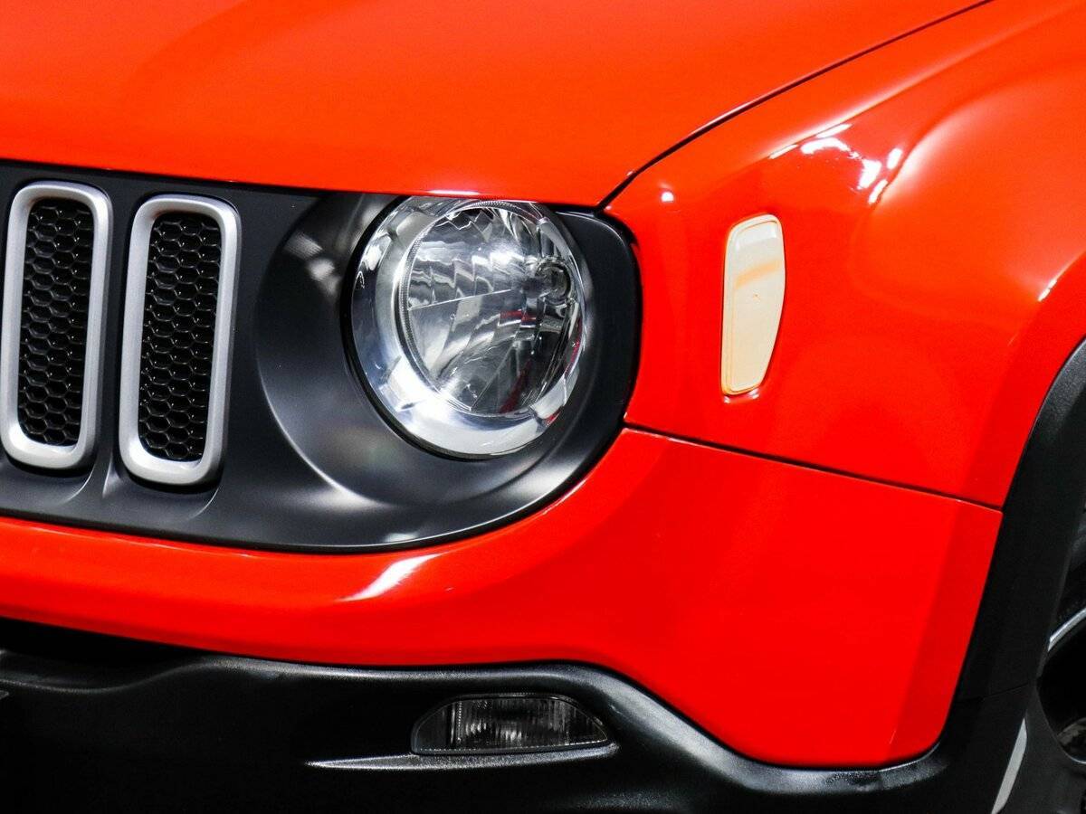 Jeep Renegade с пробегом — 2018 год. Фото: #15