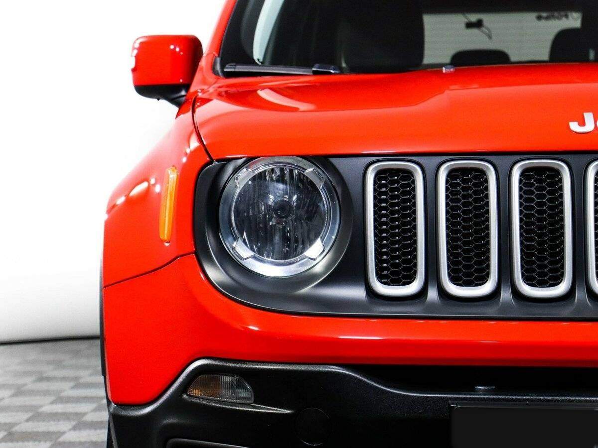 Jeep Renegade с пробегом — 2018 год. Фото: #17