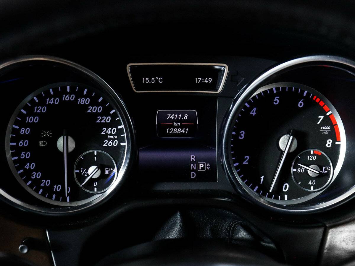 Mercedes-Benz GL-Класс с пробегом — 2014 год. Фото: #10