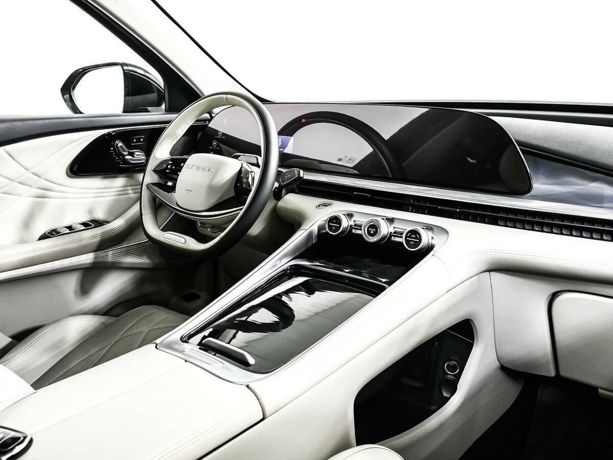 EXEED RX с пробегом — 2023 год. Фото: #8