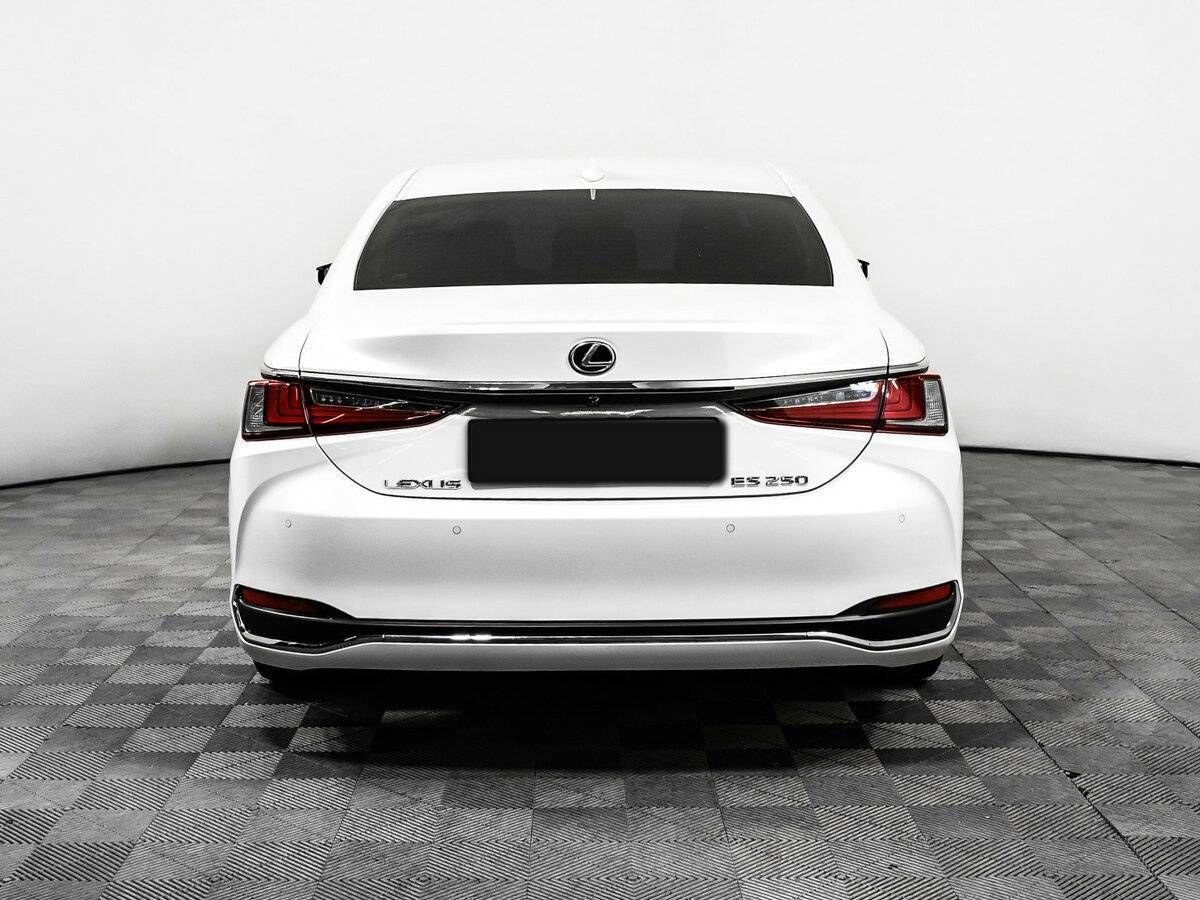 Lexus ES с пробегом — 2021 год. Фото: #5