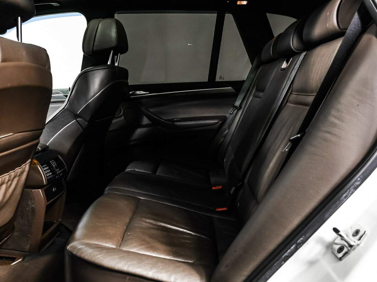 BMW X5 с пробегом — 2009 год. Фото: #11