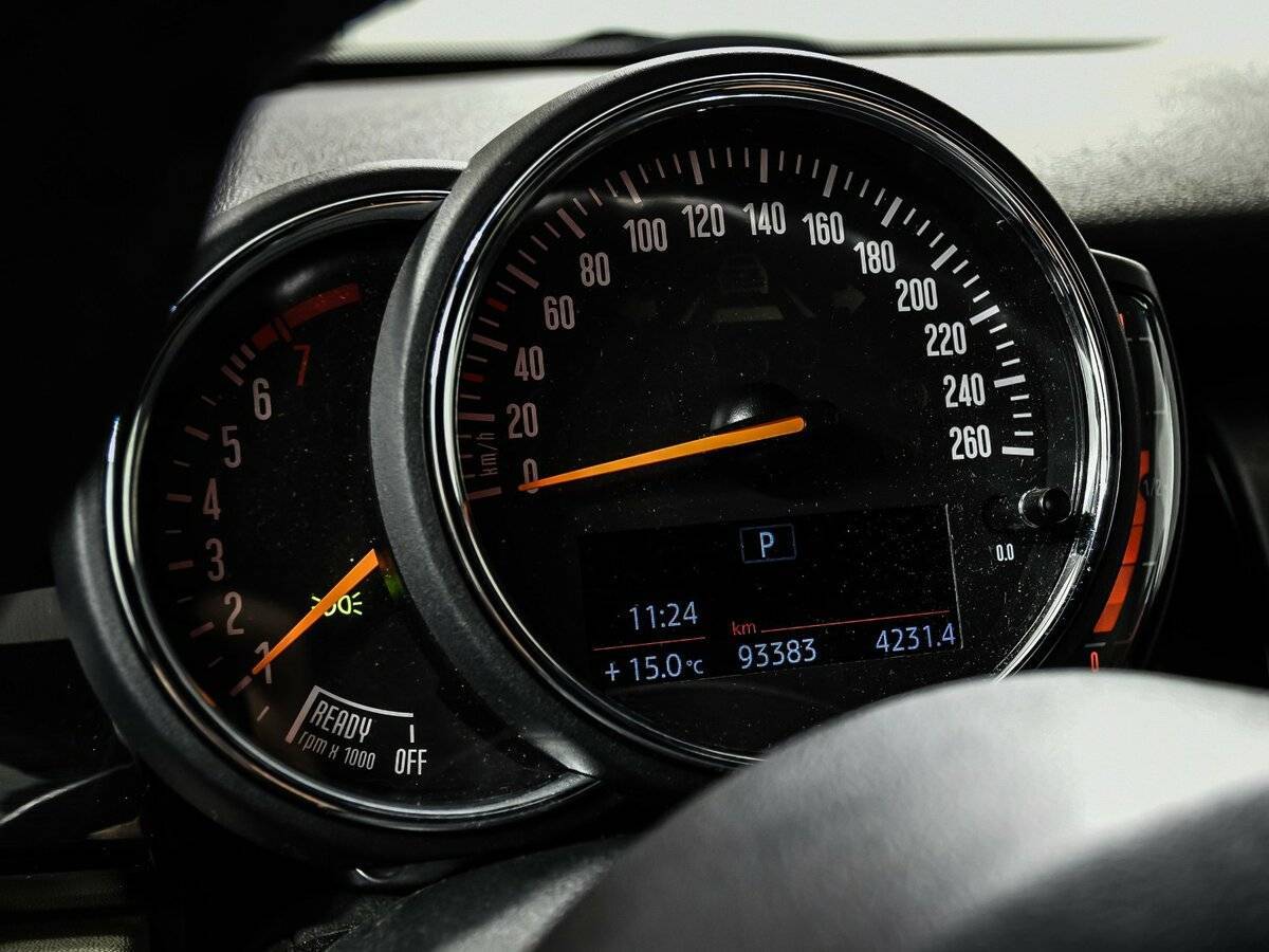 Mini Hatch с пробегом — 2020 год. Фото: #9