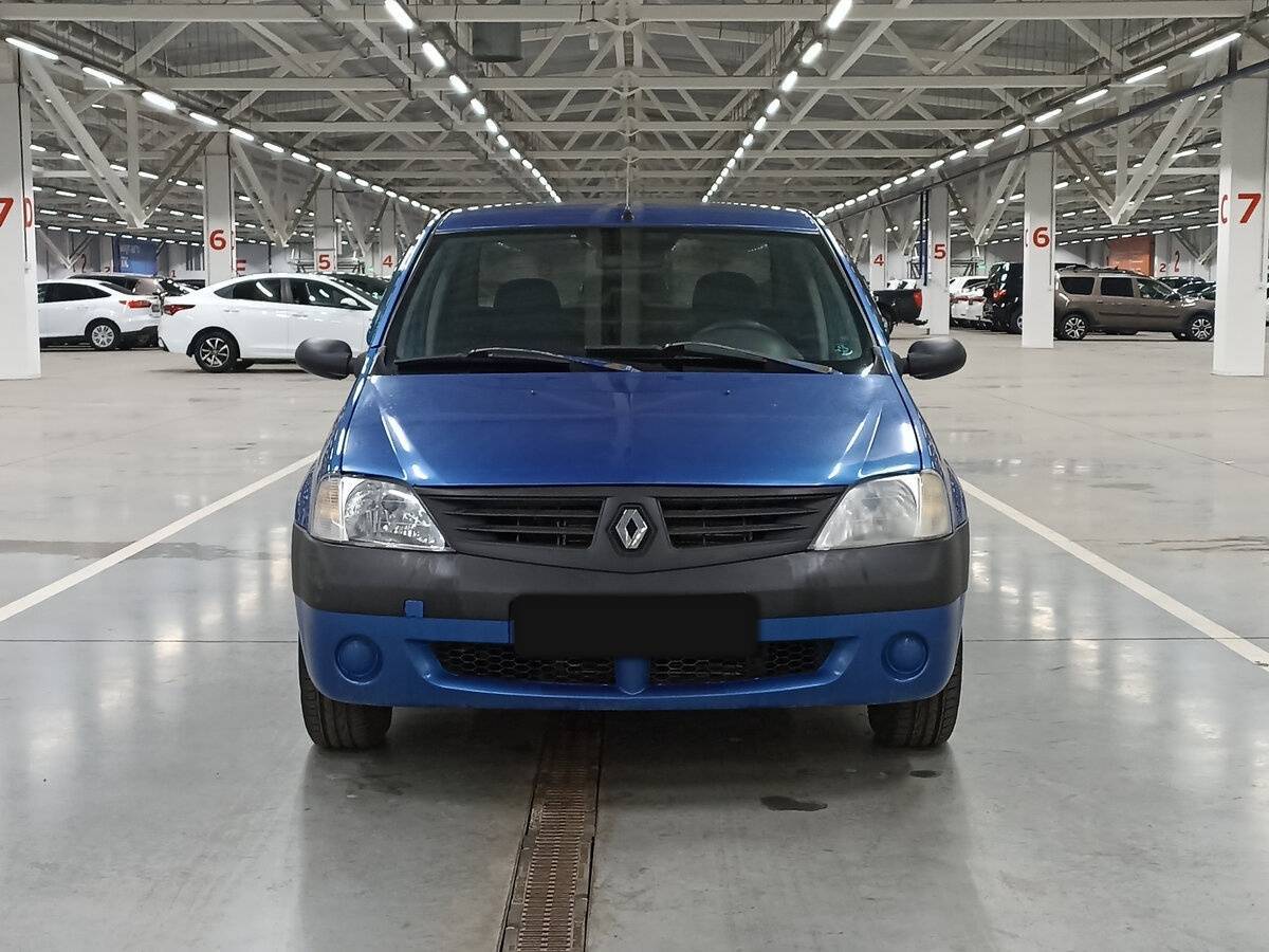 Renault Logan с пробегом — 2005 год. Фото: #1