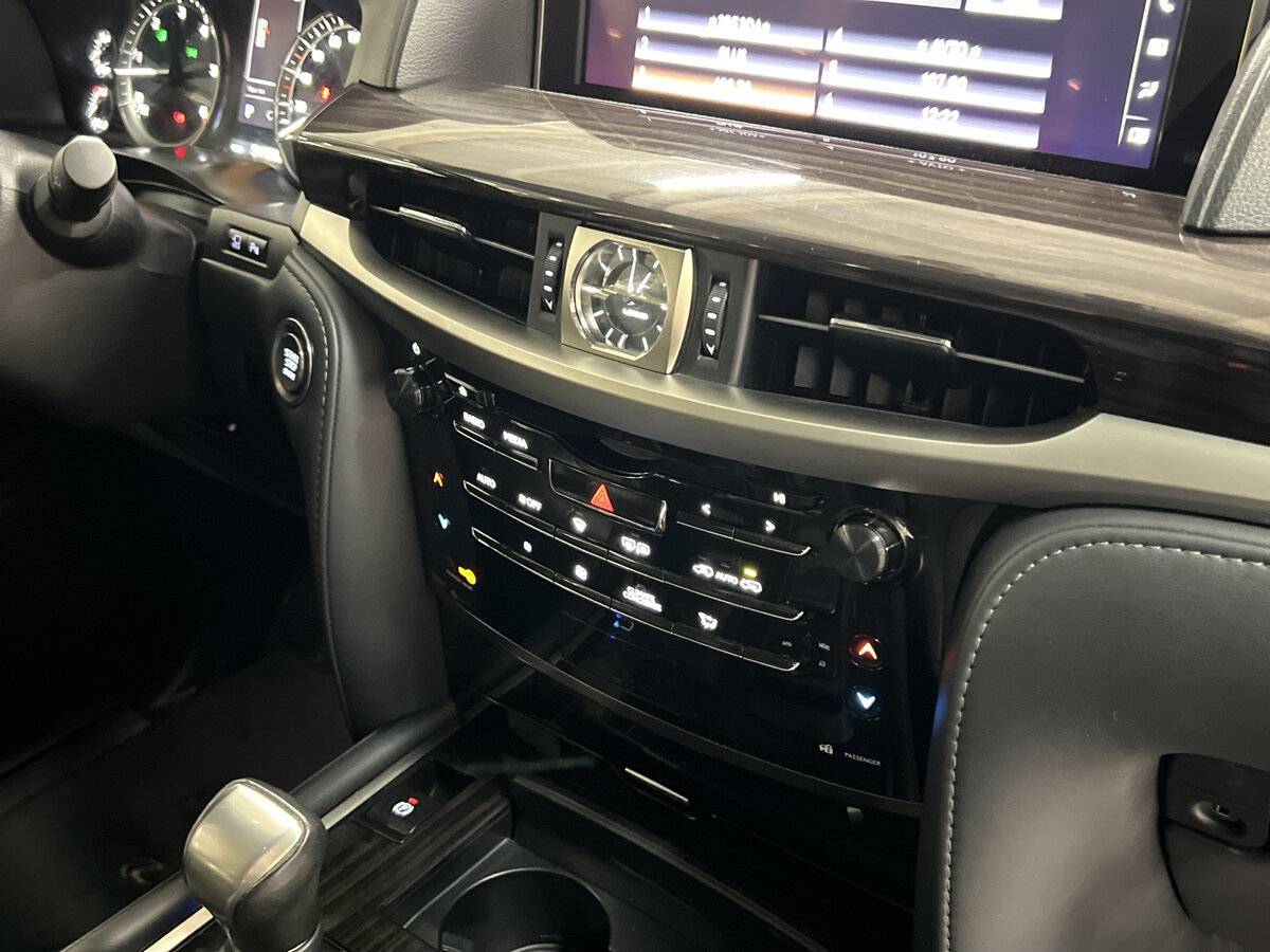 Lexus LX с пробегом — 2021 год. Фото: #19