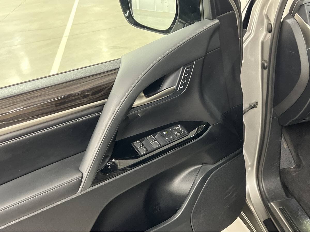 Lexus LX с пробегом — 2021 год. Фото: #24