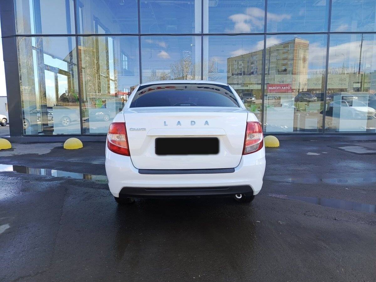 Lada (ВАЗ) Granta с пробегом — 2022 год. Фото: #5
