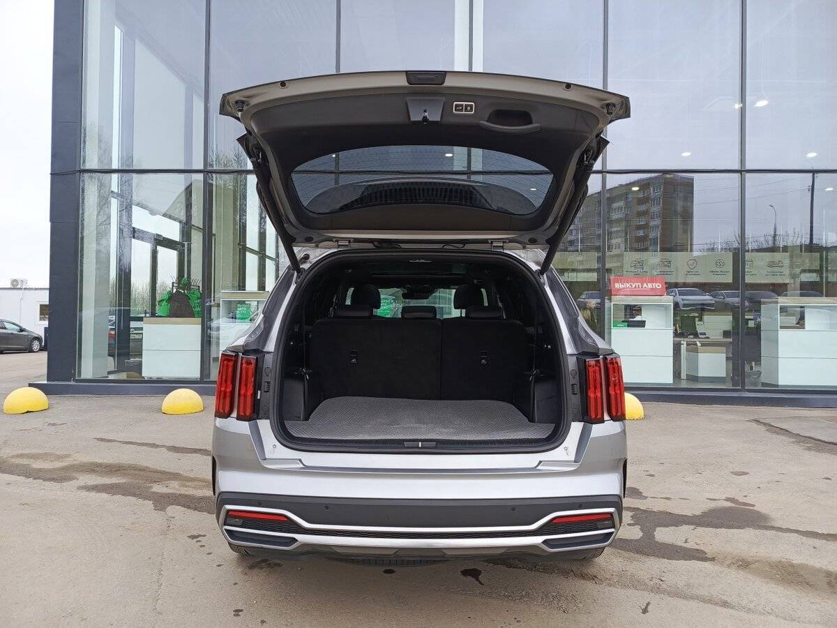 Kia Sorento с пробегом — 2021 год. Фото: #9