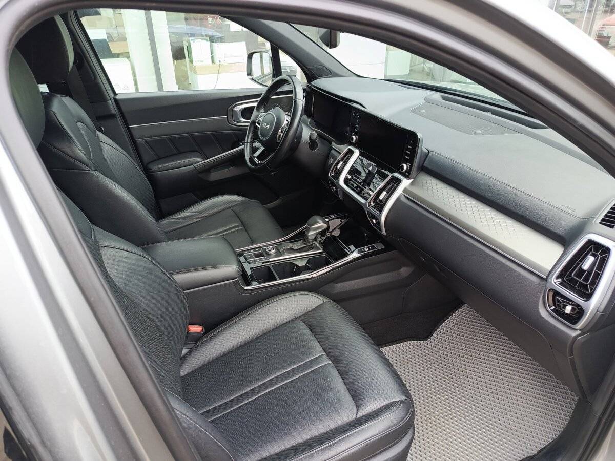 Kia Sorento с пробегом — 2021 год. Фото: #10