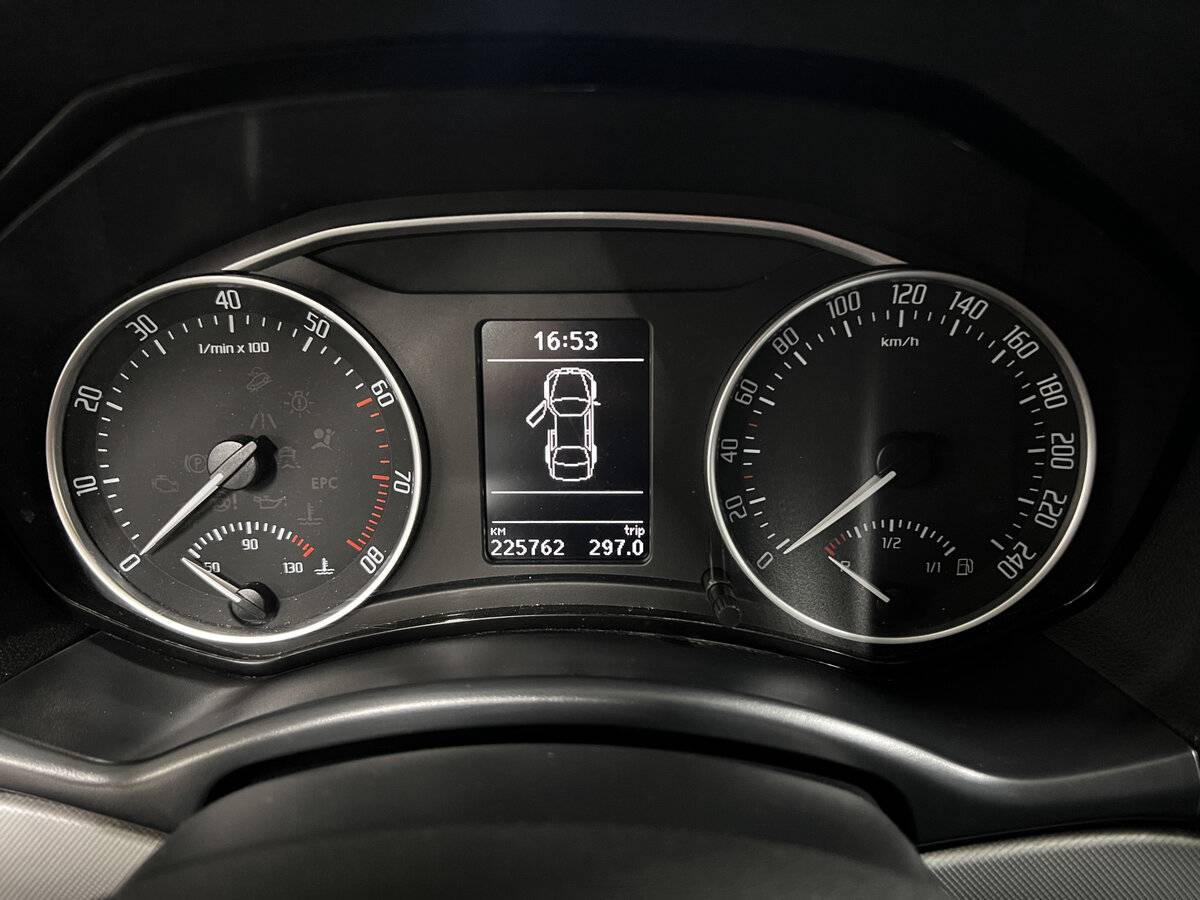 Skoda Octavia с пробегом — 2012 год. Фото: #11