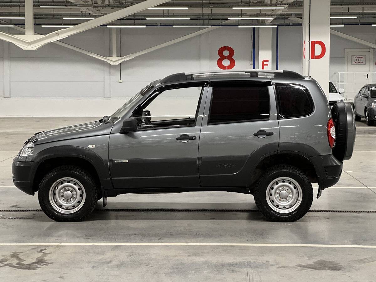 Chevrolet Niva с пробегом — 2013 год. Фото: #7