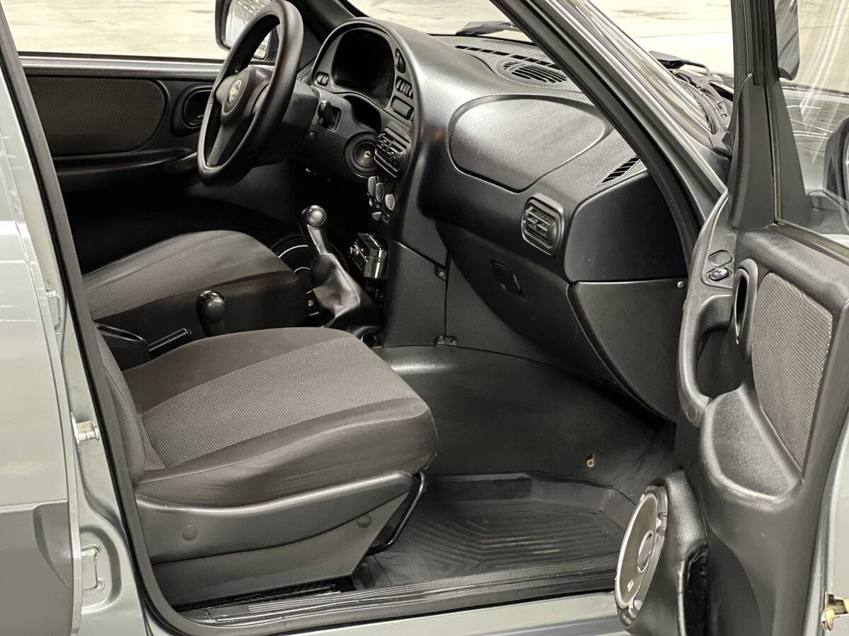 Chevrolet Niva с пробегом — 2013 год. Фото: #10