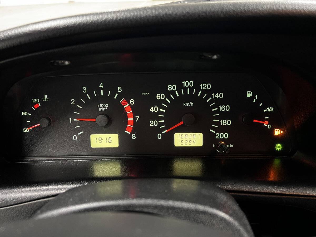 Chevrolet Niva с пробегом — 2013 год. Фото: #12