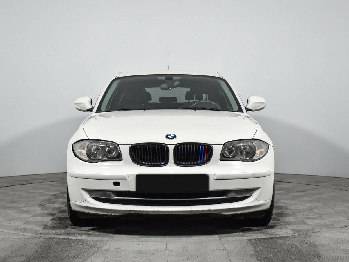 BMW 1 серии с пробегом — 2010 год. Фото: #1